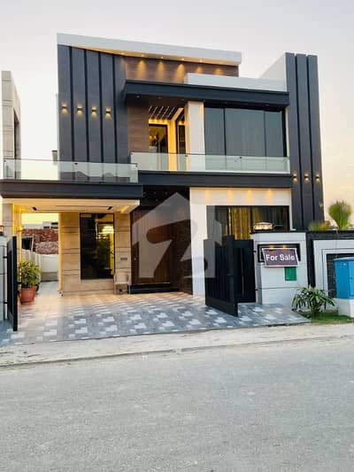 10 Marla double highted Architect Designer house for sale hot location 10 Marla double highted Architect Designer house for sale hot location
