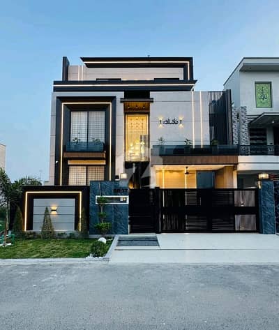 Get This Amazing On Excellent Location 10 Marla House Available In Citi Housing Phase 1 - Block BB