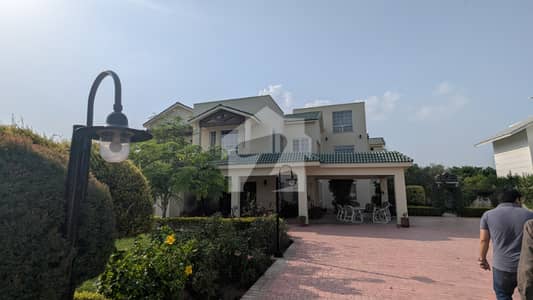 Luxury 5 Kanal Farm House Available For Rent