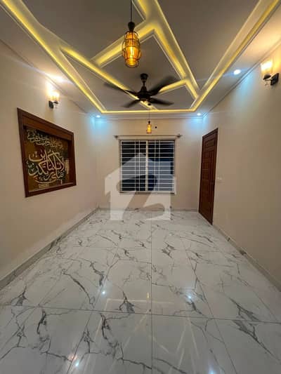 7 Marla House Available For Rent In G-13