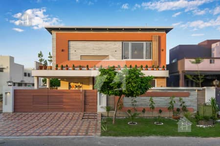 1 Kanal Slightly Used Modern House For Sale In DHA Phase 3 Lahore Near Park & Commercial 1 Kanal Slightly Used Modern House For Sale In DHA Phase 3 Lahore Near Park & Commercial
