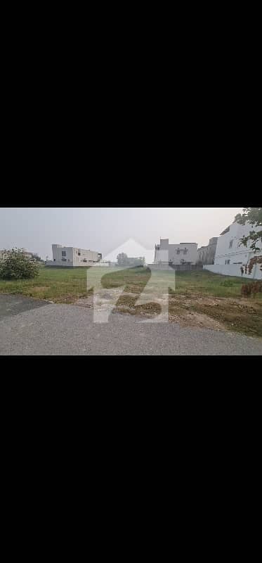 1-KANAL PLOT "70" ROAD TOP LOCATION NEAR TO DHA RAYA FAIRWAYS COMMERIAL