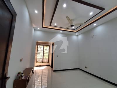 10 Marla Upper Portion Available For Rent And Beautiful Location