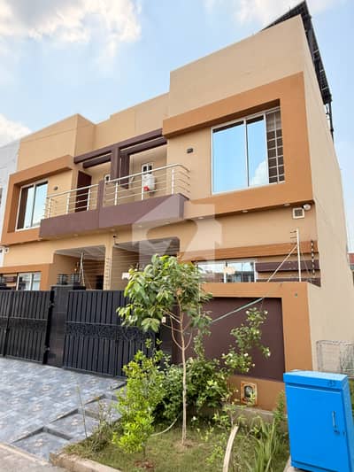 LDA APPROVED POSSESSION 5-MARLA IDEAL LOCATION PLOT FOR SALE