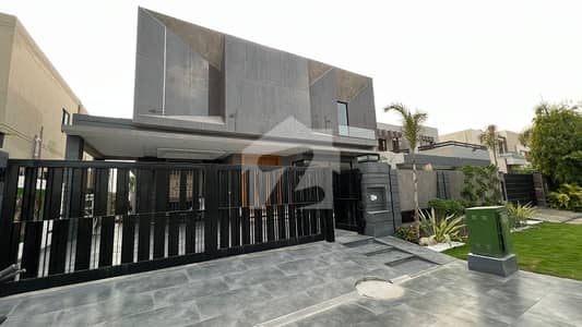 ONE KANAL BEAUTIFULL HOUSE AVAILABLE FOR RENT IN DHA PHASE 6