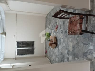 FIRST FLOOR FLAT FOR RENT