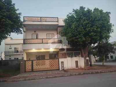 بحریہ انکلیو بحریہ ٹاؤن,اسلام آباد میں 5 کمروں کا 8 مرلہ مکان 4.75 کروڑ میں برائے فروخت۔ بحریہ انکلیو بحریہ ٹاؤن,اسلام آباد میں 5 کمروں کا 8 مرلہ مکان 4.75 کروڑ میں برائے فروخت۔