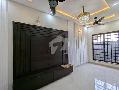 5MARLA VIP BRAND NEW TYPE LOWER PORTION FOR SMALL FAMILY 5MARLA VIP BRAND NEW TYPE LOWER PORTION FOR SMALL FAMILY