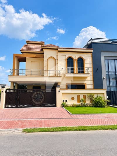 10 Marla Used House For Sale| Prime Location| Bahria Town