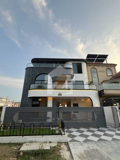 10 Marla Dream Designer House for Sale | Prime Location B-17 Islamabad