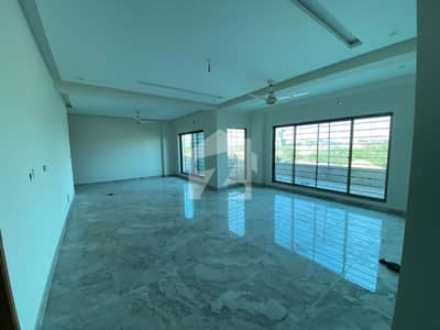 Brand New Luxury 12 Marla 9th Floor Apartment For Sale Askari 12 (Greens)