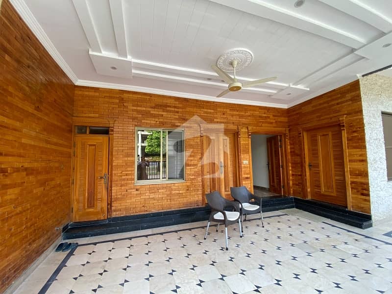 35x70 Beautiful House For Sale In G-14/4 35x70 Beautiful House For Sale In G-14/4