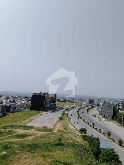 بحریہ ٹاؤن فیز 8 بحریہ ٹاؤن راولپنڈی,راولپنڈی میں 2 کمروں کا 4 مرلہ فلیٹ 50.0 ہزار میں کرایہ پر دستیاب ہے۔