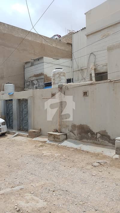 An Old House At Landhi 1 Area 37-D