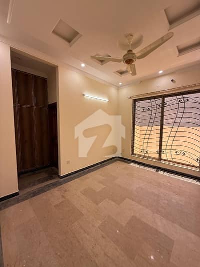 Brand New Full House For Rent | 4080 | 6 Bedrooms Double Unit Accomodation