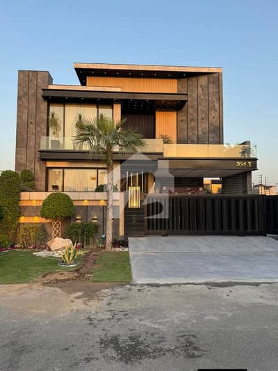 1 Kanal Top Quality Build Luxurious Beautiful Ultra Modern Design Villa With Basement For Sale in DHA Lahore Phase 5 Prime Location, Near RAYA.