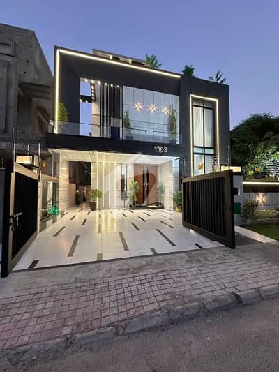 10 Marla Brand New Modern House For sale