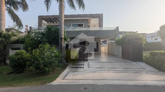Luxury 1 Kanal Modern Bungalow For Sale In DHA Phase 4, AA Block Hot Location Luxury 1 Kanal Modern Bungalow For Sale In DHA Phase 4, AA Block Hot Location