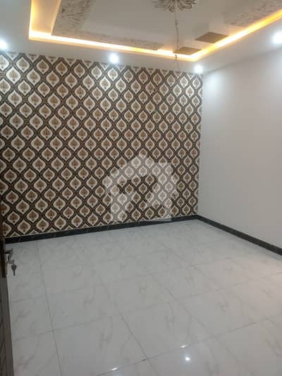 10 Marla Portion First Floor Available In Pak Arab