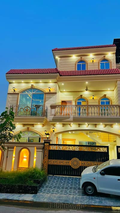فیصل ٹاؤن - ایف ۔ 18 اسلام آباد میں 7 کمروں کا 7 مرلہ مکان 4.2 کروڑ میں برائے فروخت۔
