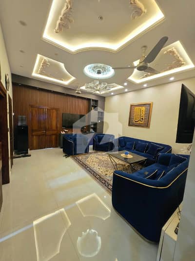 BRAND NEW 10 MARLA BEAUTIFULL HOUSE AVAILABLE FOR SALE