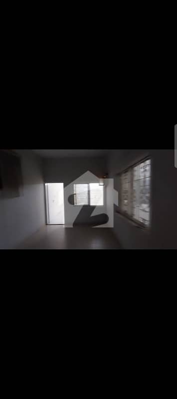 3 Bed D/D 1st Floor For Rent