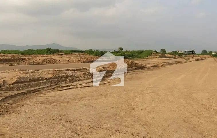 F-14/4 Plot 38x84 For Sale. F-14/4 Plot 38x84 For Sale.
