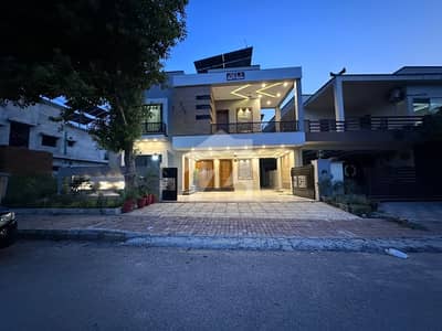 10 Marla House For sale In Beautiful Bahria Greens - Overseas Enclave - Sector 6