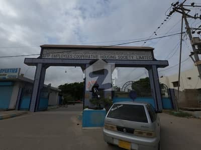 Aesthetic Prime Location Residential Plot Of 400 Square Yards For sale Is Available