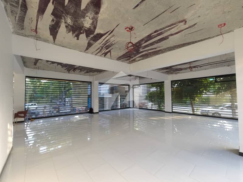 Building Available For sale In F-7/3 Building Available For sale In F-7/3