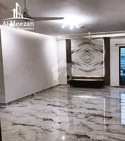 DHA VIEW 8TH FLOOR 10 MARLA FLAT IS AVAILABLE IN ASKARI 11 SECTOR D AT SUPER HOT LOCATION.