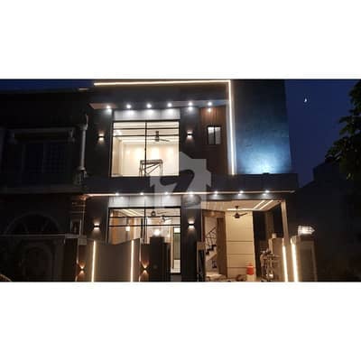 ڈی ایچ اے 11 رہبر سیکٹر 2 ڈی ایچ اے 11 رہبر,لاہور میں 4 کمروں کا 5 مرلہ مکان 3.45 کروڑ میں برائے فروخت۔ ڈی ایچ اے 11 رہبر سیکٹر 2 ڈی ایچ اے 11 رہبر,لاہور میں 4 کمروں کا 5 مرلہ مکان 3.45 کروڑ میں برائے فروخت۔