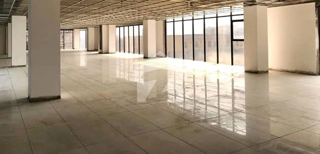 گلبرگ گرینز گلبرگ,اسلام آباد میں 28 کنال Studio عمارت 2.21 کروڑ میں کرایہ پر دستیاب ہے۔