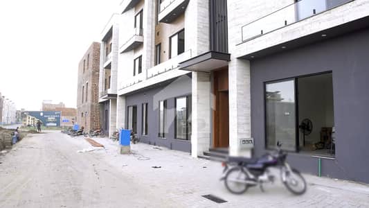 Signature TownHouse Etihad Town Phase 1