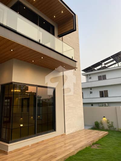 Executive 1 Kanal Double Storry House Available For Sale