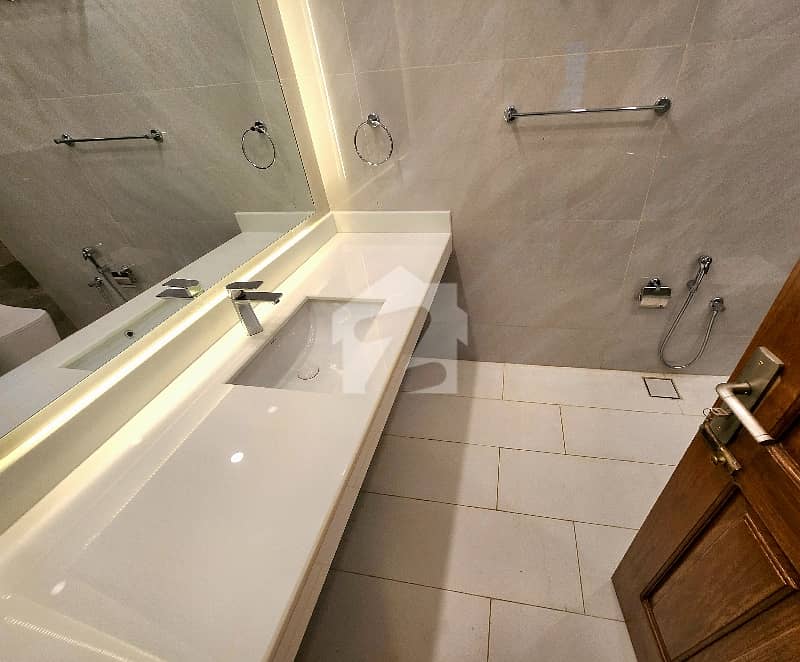 Prime Location Luxury 6 Bedroom House Prime Location Luxury 6 Bedroom House