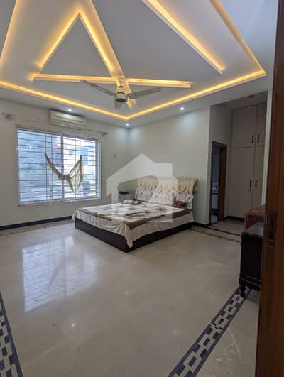 1 Kanal Brand New Upper Portion Available For Rent