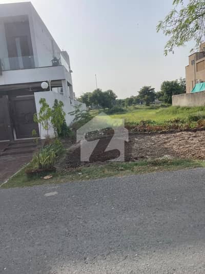 ڈی ایچ اے فیز 7 - بلاک وائے ڈی ایچ اے فیز 7,ڈی ایچ اے ڈیفینس,لاہور میں 10 مرلہ رہائشی پلاٹ 1.75 کروڑ میں برائے فروخت۔ ڈی ایچ اے فیز 7 - بلاک وائے ڈی ایچ اے فیز 7,ڈی ایچ اے ڈیفینس,لاہور میں 10 مرلہ رہائشی پلاٹ 1.75 کروڑ میں برائے فروخت۔