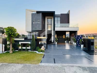 100% Orignal Add 1 Kanal Top Quality Build Luxurious Beautiful Modern Design House For Sale DHA Phase7 Near Commercial