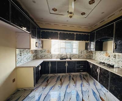 سٹی ہاؤسنگ سوسائٹی گوجرانوالہ میں 5 کمروں کا 10 مرلہ مکان 1.25 لاکھ میں کرایہ پر دستیاب ہے۔