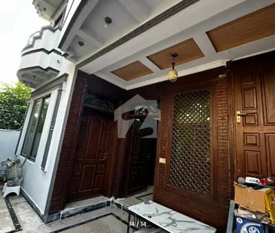 25*40 Proper corner top Location House G-13/1