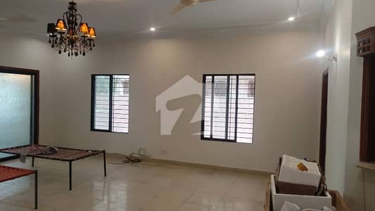 ڈی ایچ اے فیز 7 ڈی ایچ اے ڈیفینس,کراچی میں 6 کمروں کا 1 کنال مکان 5.5 لاکھ میں کرایہ پر دستیاب ہے۔ ڈی ایچ اے فیز 7 ڈی ایچ اے ڈیفینس,کراچی میں 6 کمروں کا 1 کنال مکان 5.5 لاکھ میں کرایہ پر دستیاب ہے۔