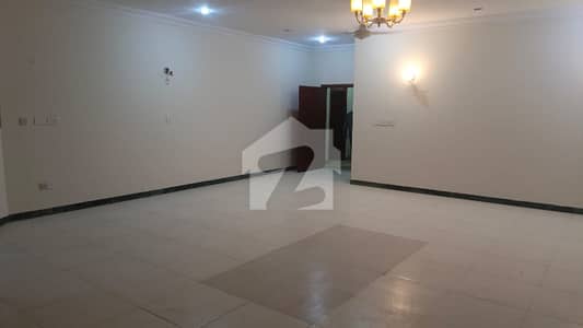 500 Square Yards Bungalow for Rent in DHA Phase 6 2+3 Bedrooms | Near Saba Avenue