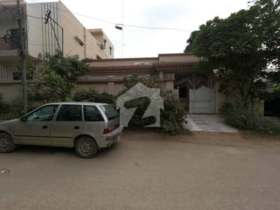SPACIOUS SINGLE-STOREY HOUSE FOR SALE