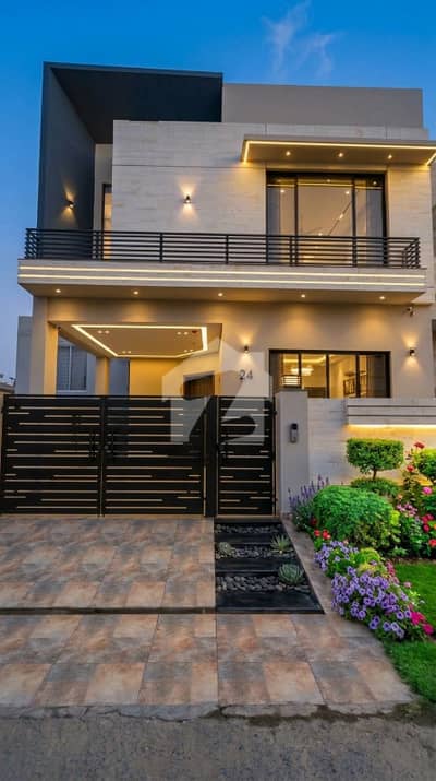 **HOT DEAL 5 MARLA HOUSE FOR SALE IN DHA 9 TOWN, LAHORE**
