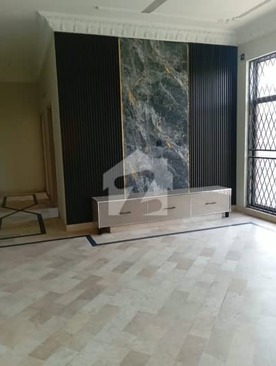 10 Marla Lower Portion For Rent In Bahria Town Sector C Lahore