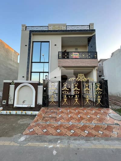Spacious 5 Marla Home with 4 Bedrooms, 4 Bathrooms & Modern Living Features Perfect for Families!