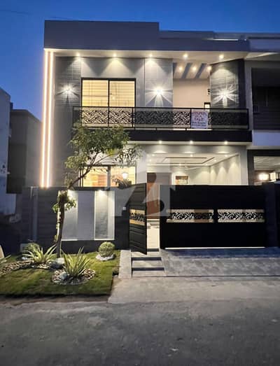 Contemporary Home With Unmatched Space & Luxury Your Dream Home Awaits!