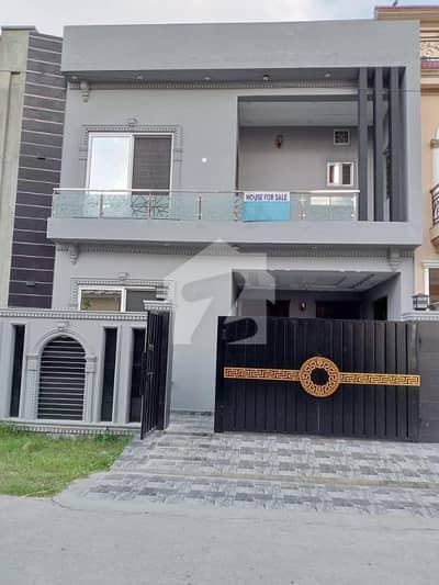 5 Marla Brand New House At Affordable Price For Sale In Park View City Lahore