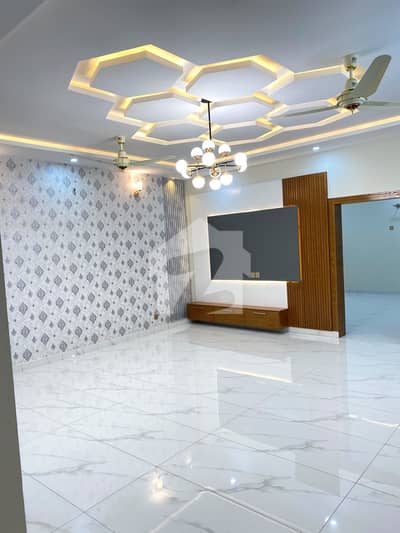 10 Marla Brand New House Available For Rent